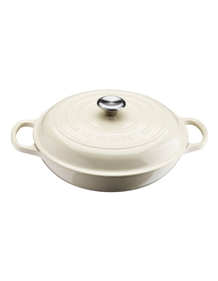 LE CREUSET SIGNATURE SHALLOW CASSEROLE - CREME - 30cm