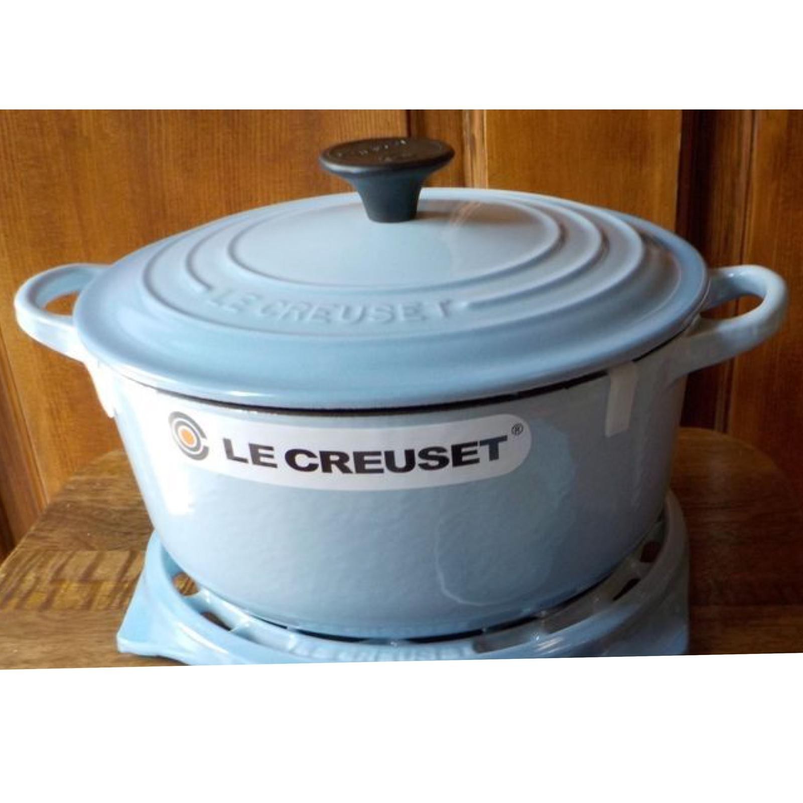 Le Creuset Classic Round Casserole - Coastal Blue - 24cm