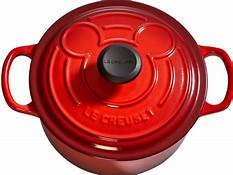 Le Creuset Signature Mickey Round Casserole - Cerise - 18cm