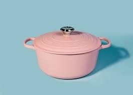 Le Creuset Signature Round Casserole - SUGAR PINK - 26cm