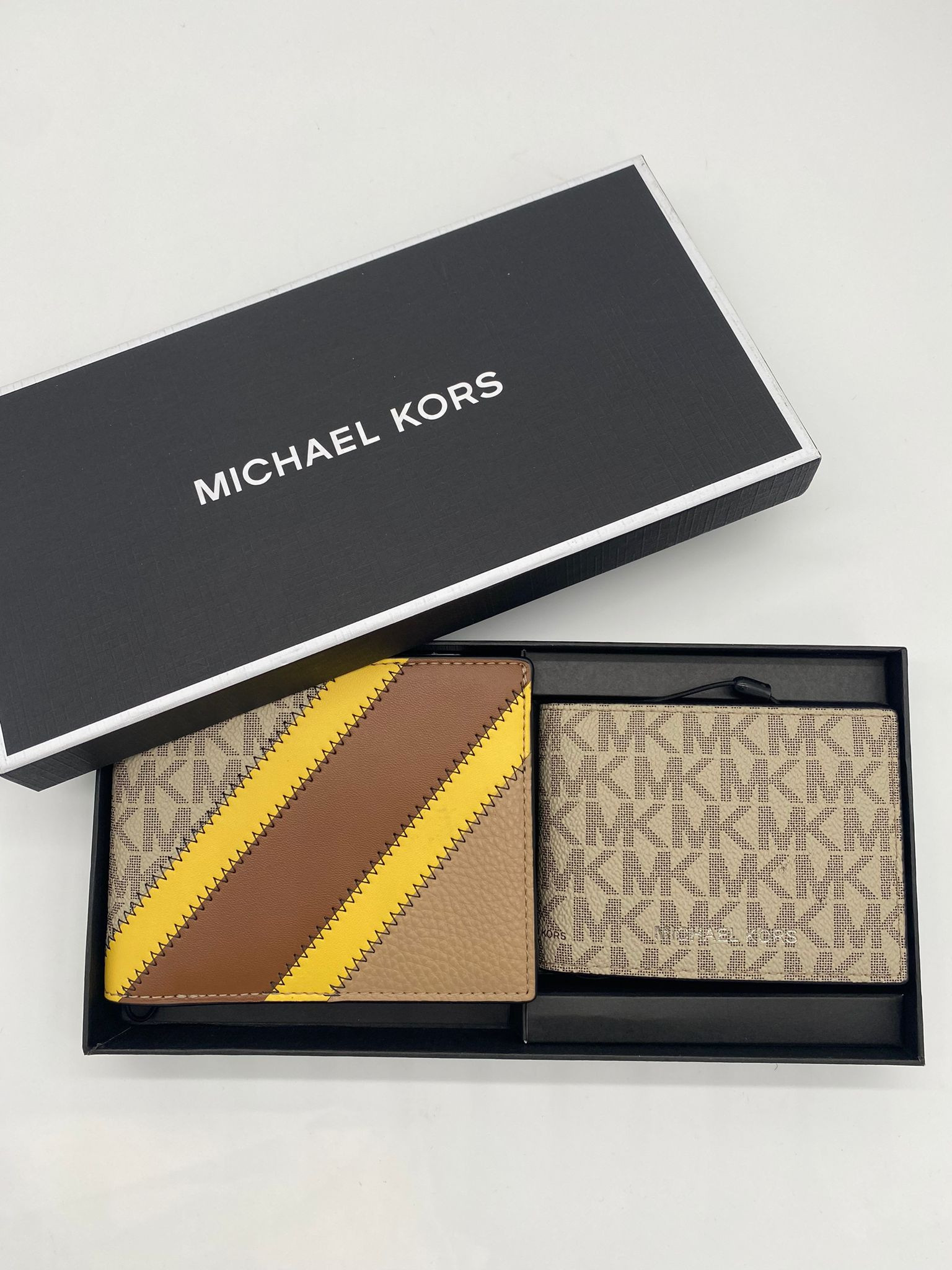 Michael Kors Card Holder and Wallet Set - Yellow - 36R3LGFF1U / One Size