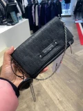 Karl Lagerfeld K/Kushion Emb Wallet On Chain - 226W3213 / Black - 20 x 11 cm