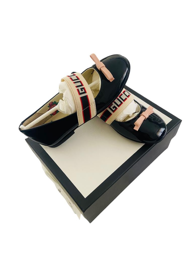 Gucci Kids Shoe - Black White Strap - Size 5