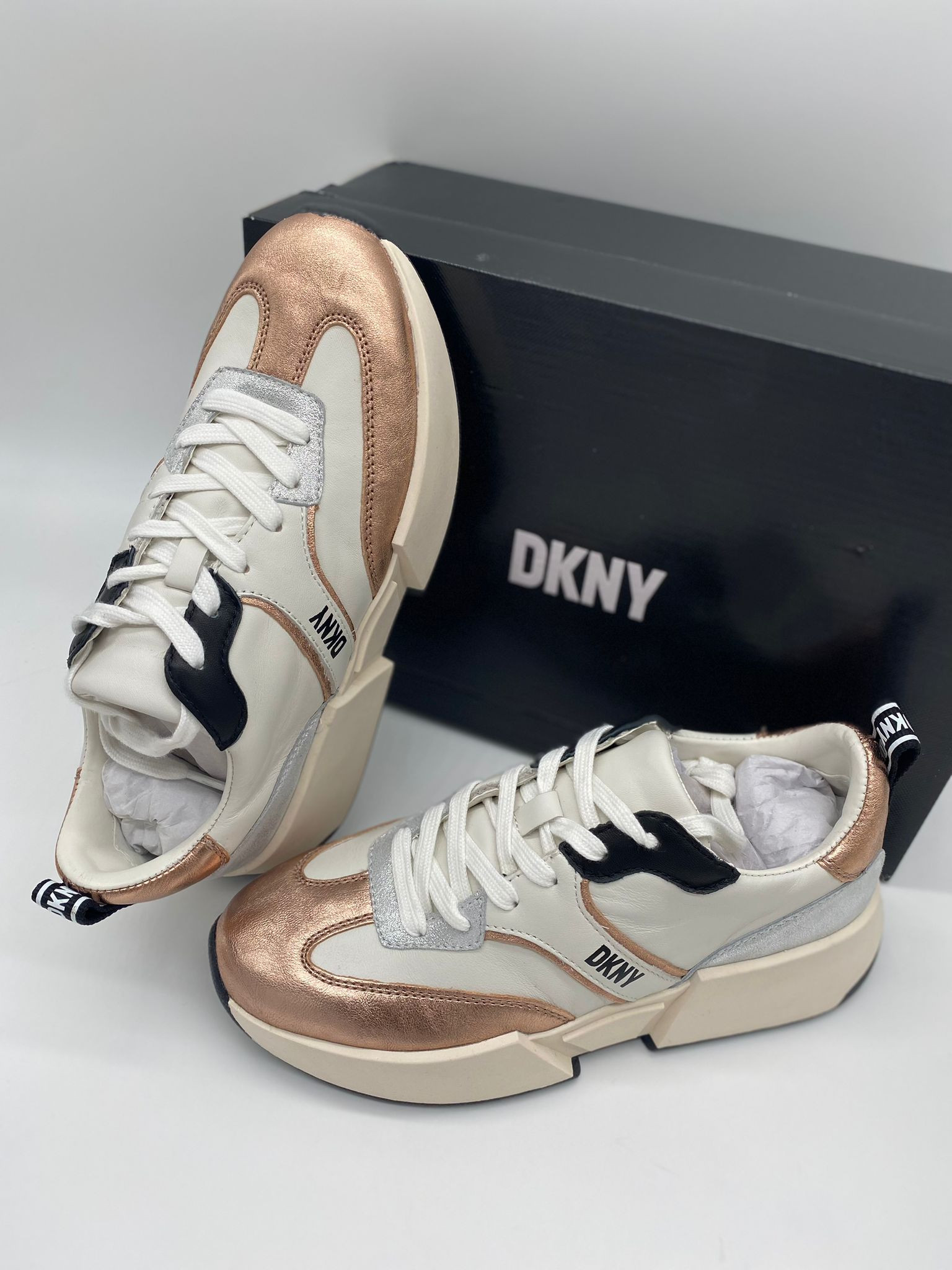 DKNY Retro Sneaker - Wht/Blk/Sil - US 6.5/ EUR 37/ UK 4