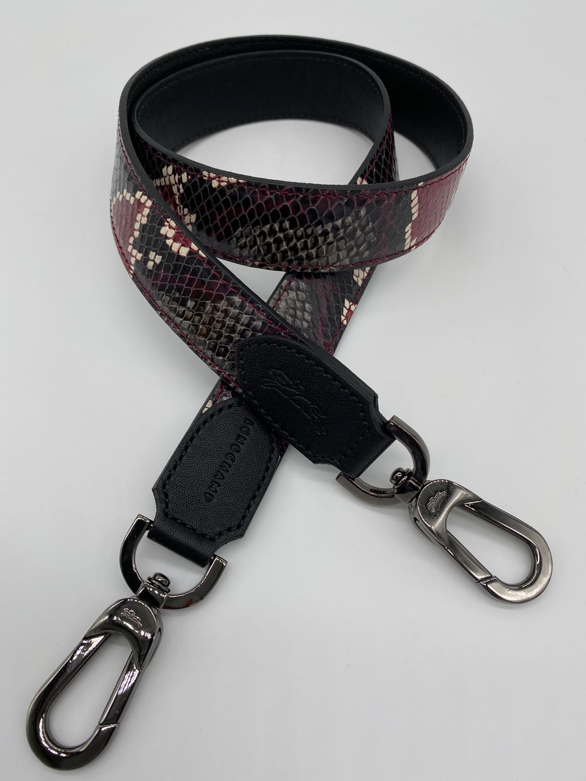 longchamp lanyard