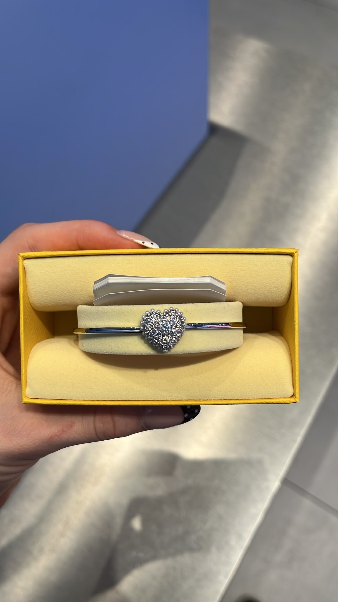 Swarovski Bangle - White / Rhs - 5684385 / Size M / Adjustable