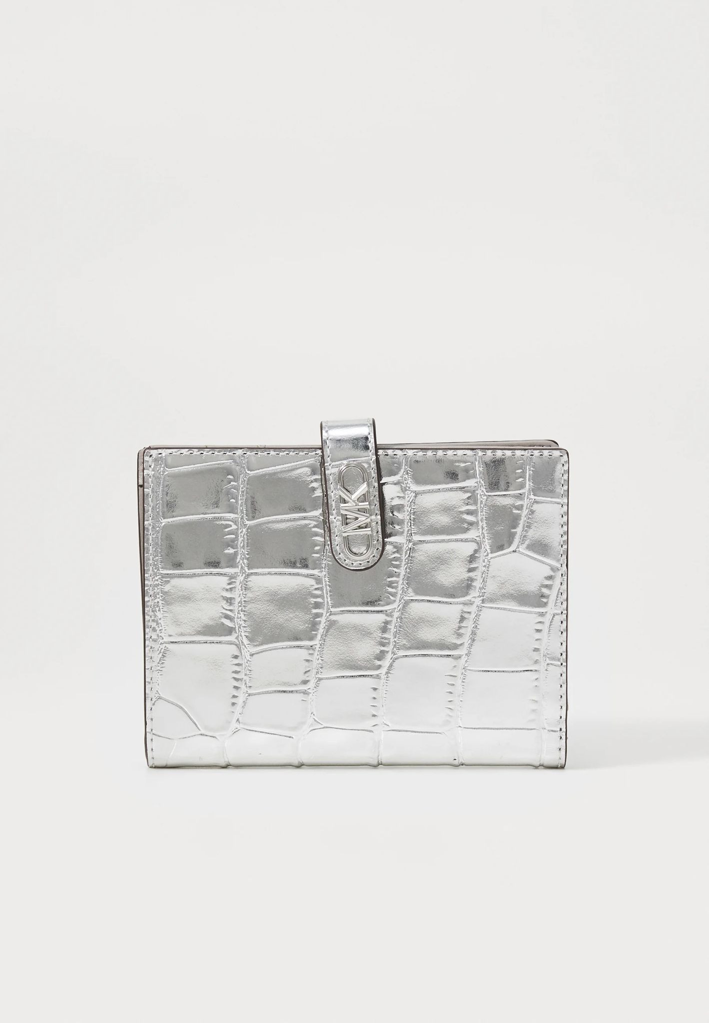 Michael Kors Md Tab Passport Holder - Silver - 32F4S8EF6K / 14 X 11 CM