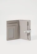 Michael Kors Md Tab Passport Holder - Silver - 32F4S8EF6K / 14 X 11 CM