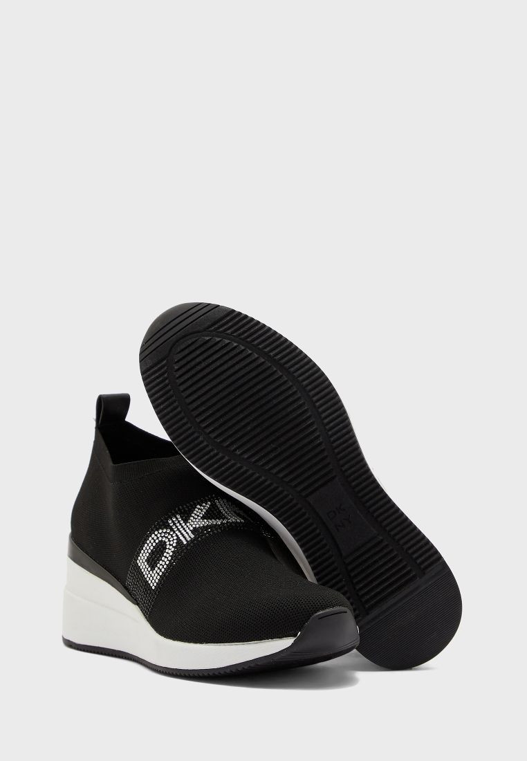 DKNY Parks Slip On - K1140012 / Black - US 6.5/ UK 4/ EUR 37