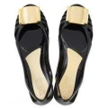 Salvatore Ferragamo Bermuda Jelly - Black / 0550643 - US 5