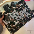 LONGCHAMP LARGE CAMOUFLAGE LGP WRISLET - GREEN MULTI - 34074HNLA23 / 35 X 24 CM