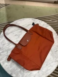 Longchamp Li Pliage - Chestnut / L2605919404 - Medium Long Handle
