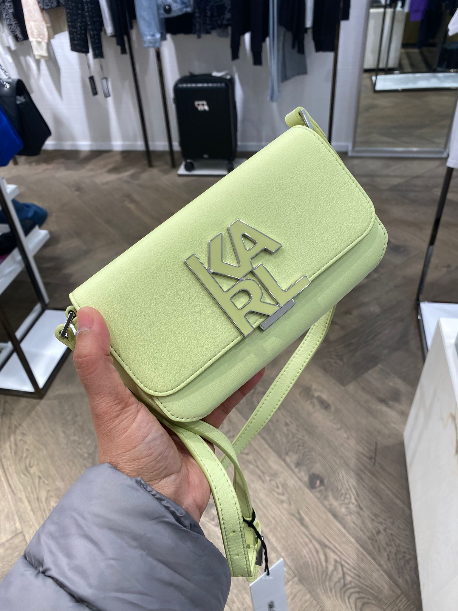 Karl Lagerfeld K/K Block Logo Crossbody - Daiquiri Green - 23UW3020 / 19 X 12 X 5.5 CM