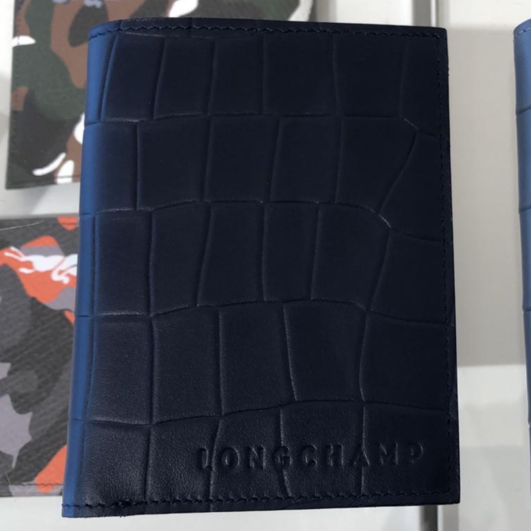 longchamp men's leather wallet