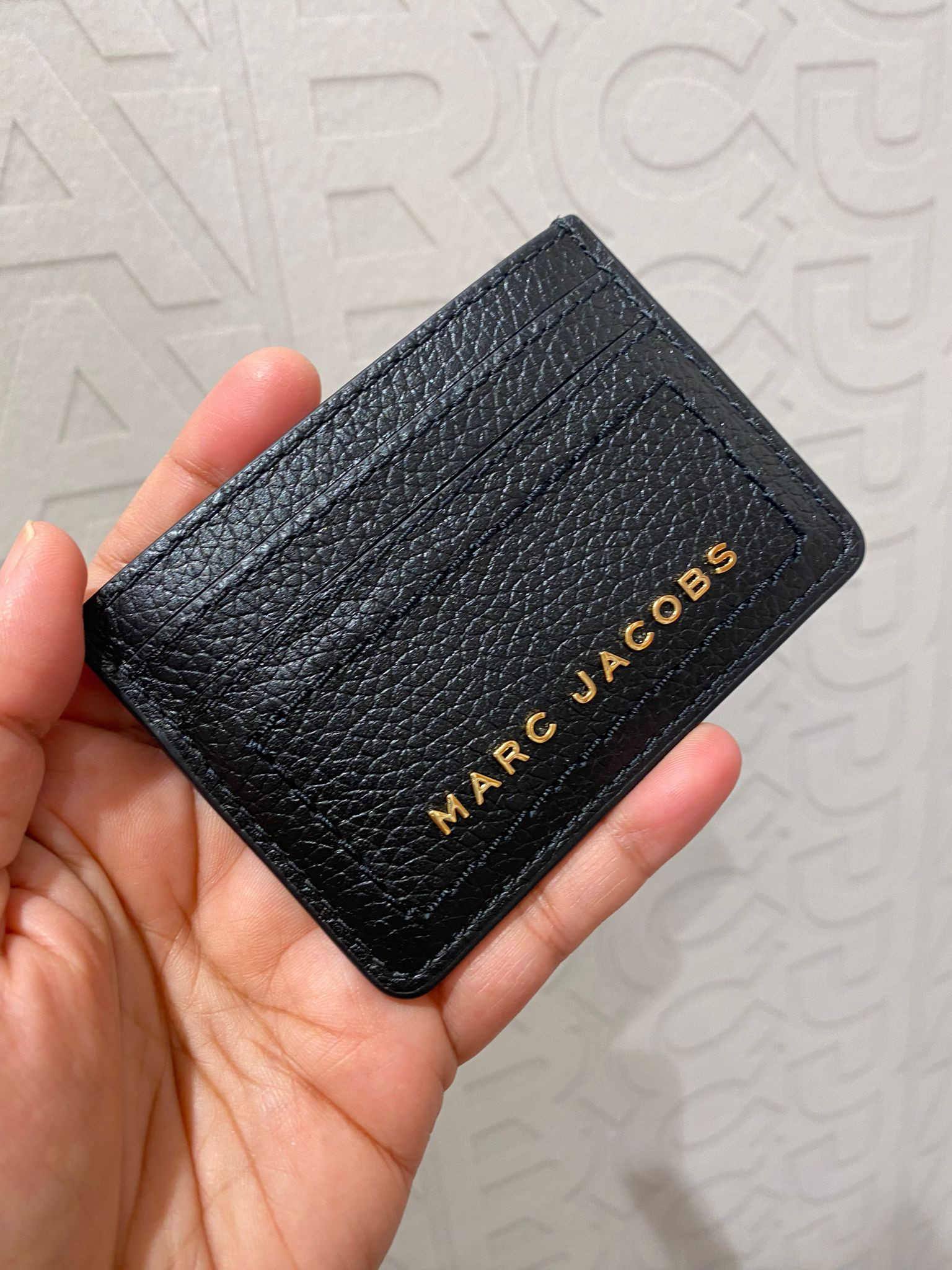 Marc jacobs discount black card holder