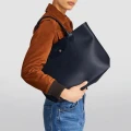 Longchamp City Tote - 10182HYQ556 / Navy - H29cm x W44cm x D12cm