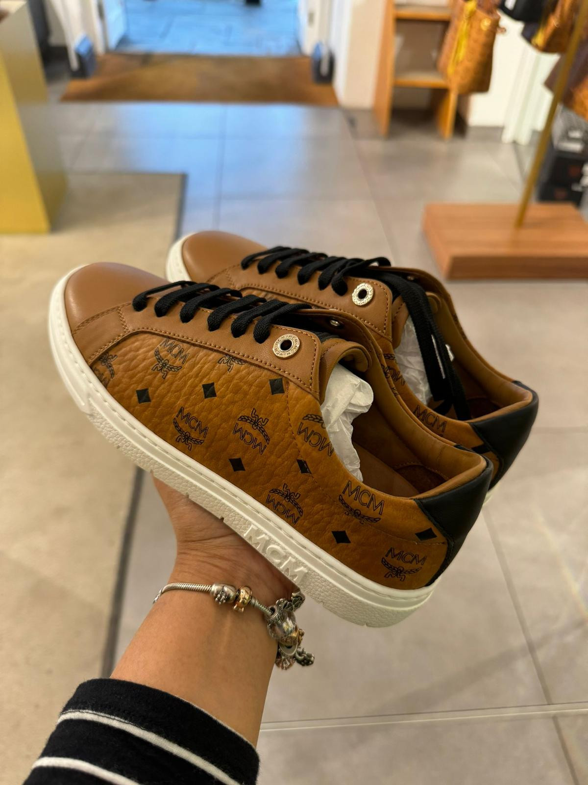 MCM Sneaker - Cognac - Eur 35