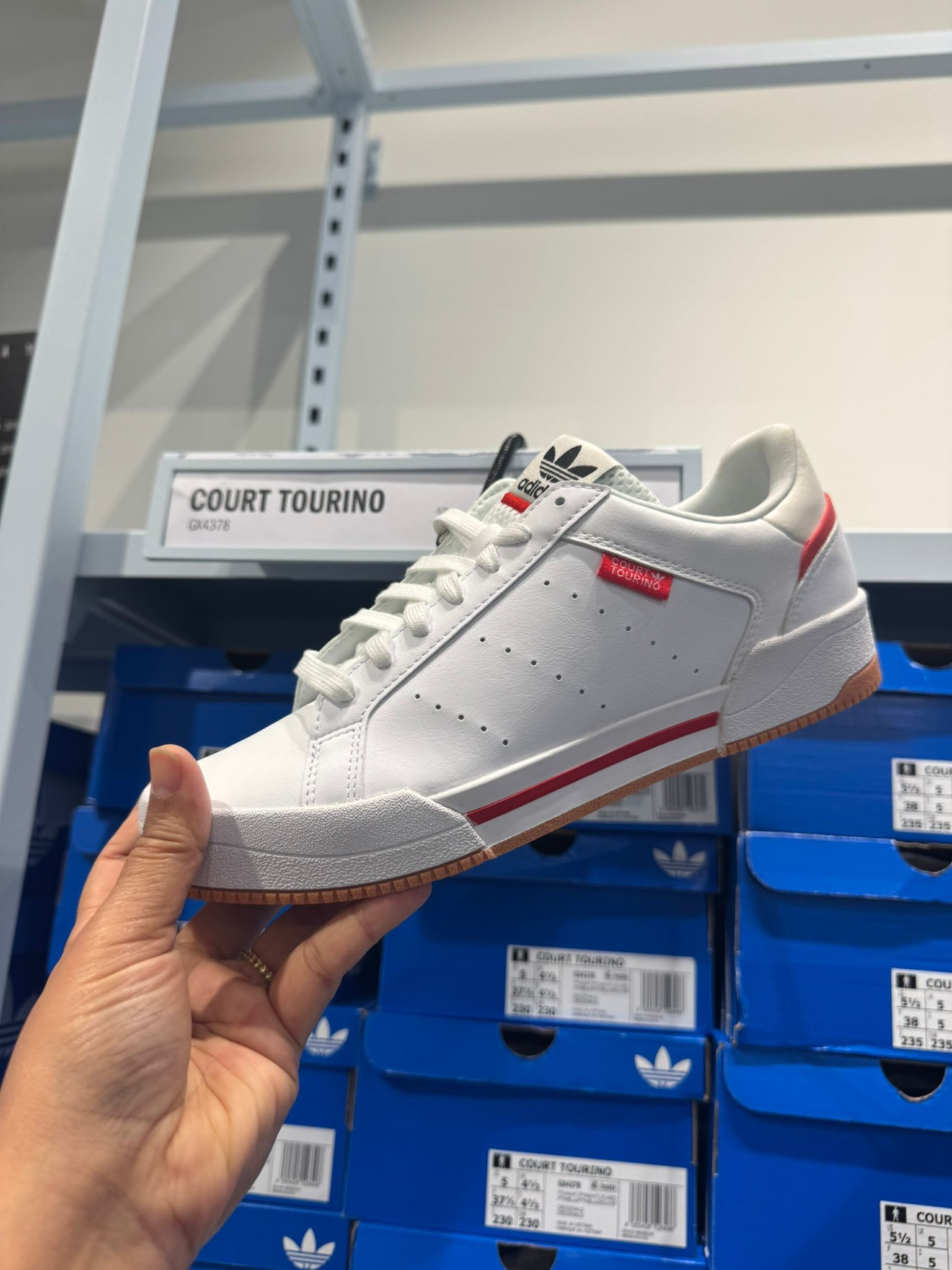 ADIDAS  - Court Tourino GX4378 - Size UK4.5