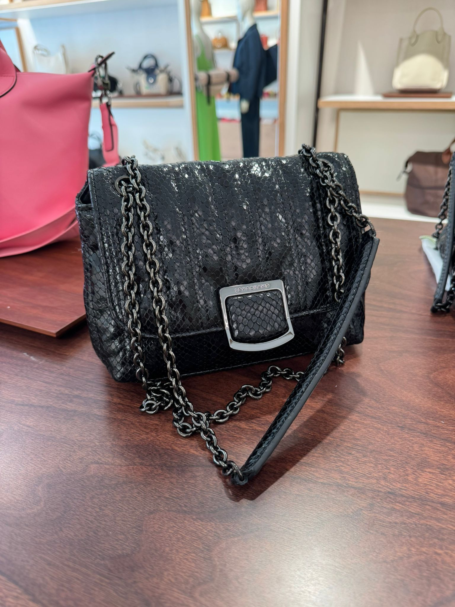 Longchamp Brioche - 10130HXU001 / Black - Small