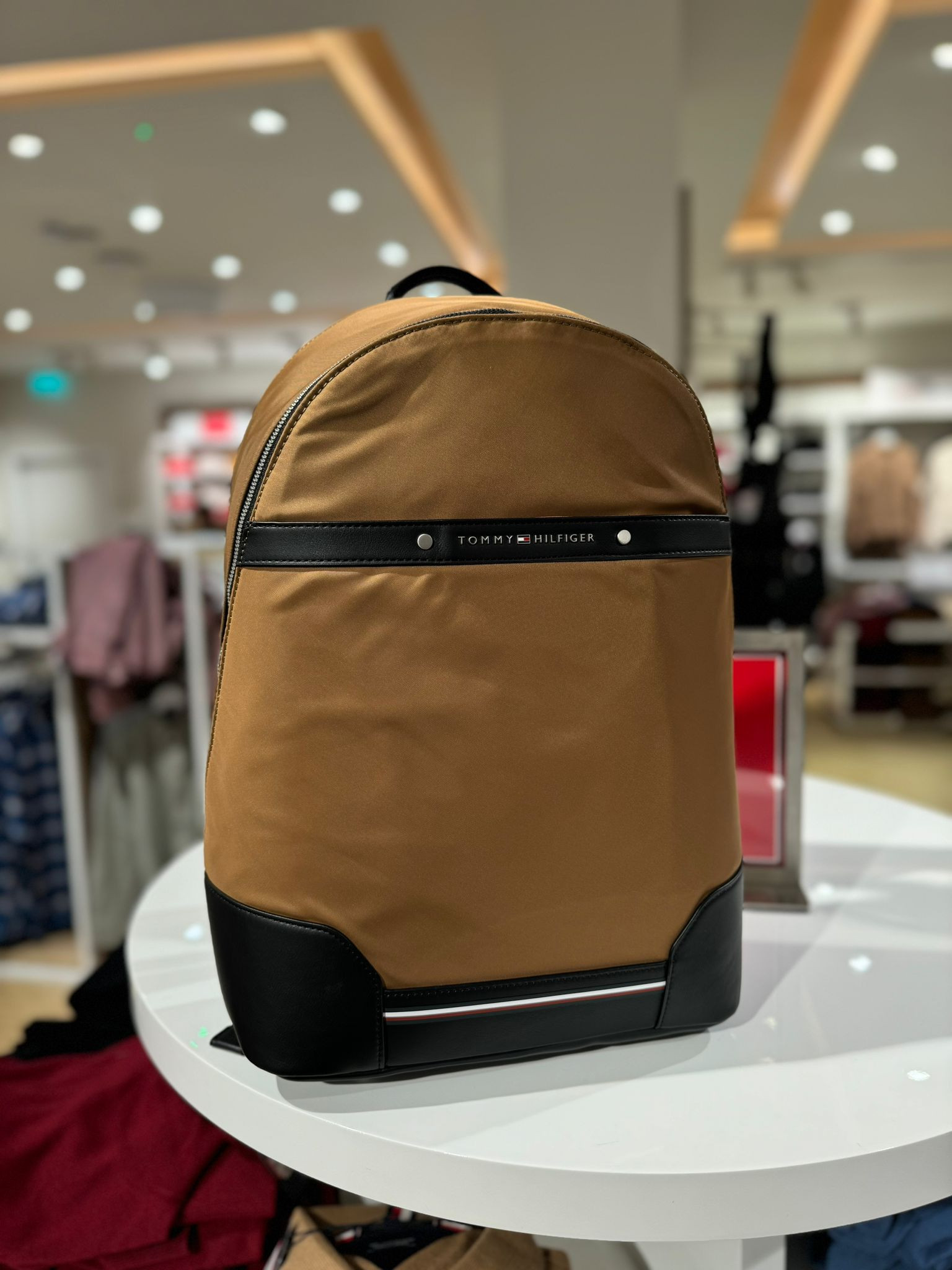 Tommy Hilfiger Backpack - Desert Khaki - 45 x 30 x 15 cm