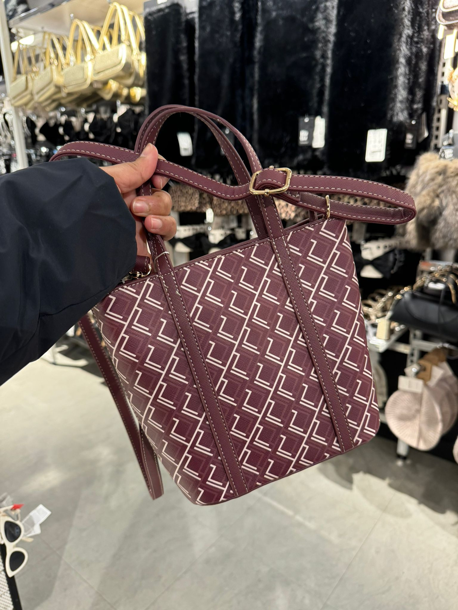 PRIMARK Top Handle Crossbody - Burgundy - 20 x 21 x 7.5 cm