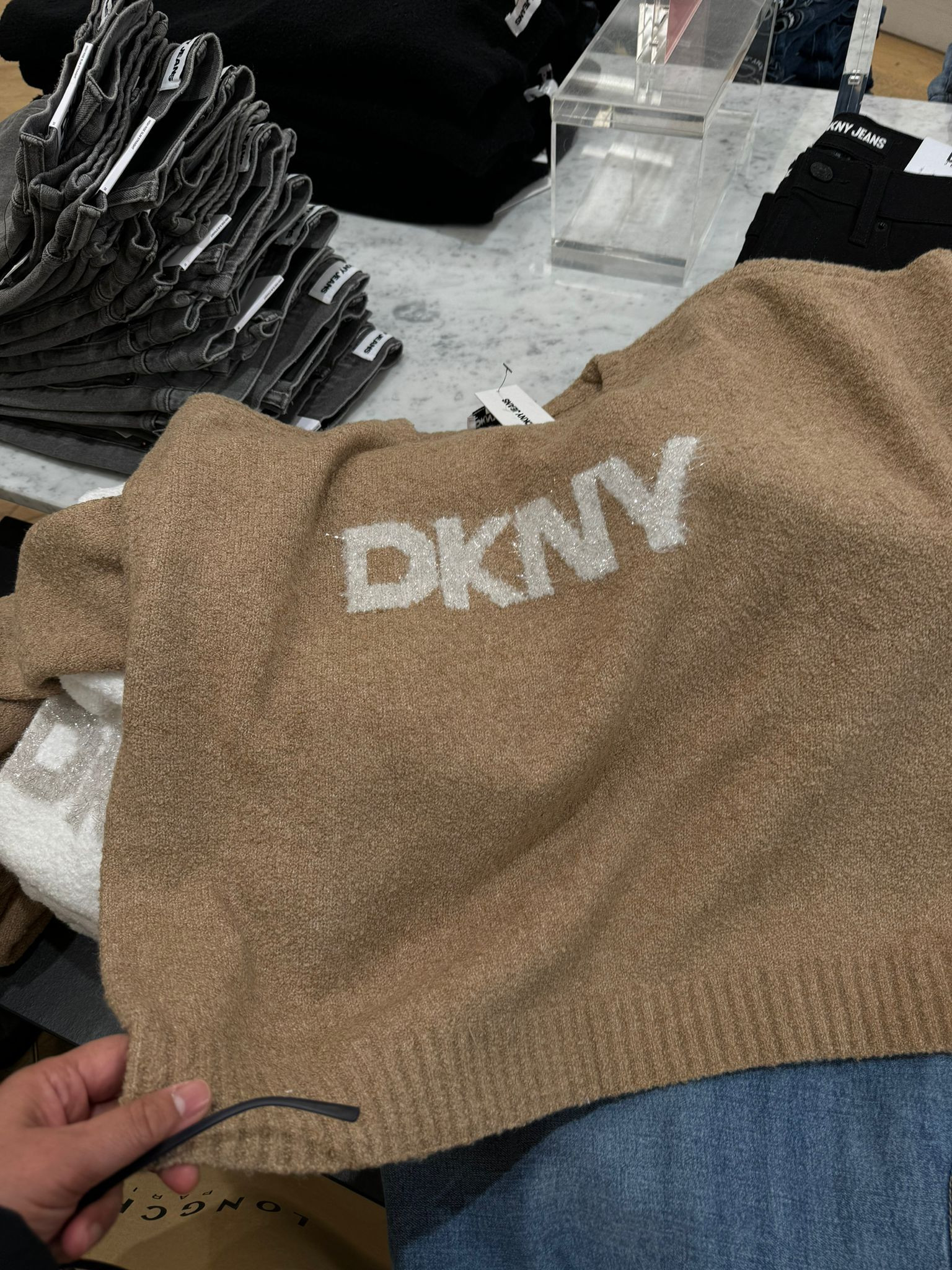 DKNY Sweater - Travrin/Gold - Size XL