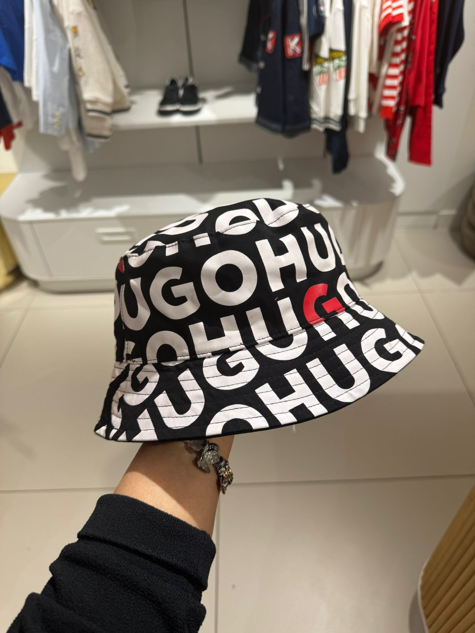 Hugo Boss Reversible Bucket Hat - G00118 / Multi - Size 58