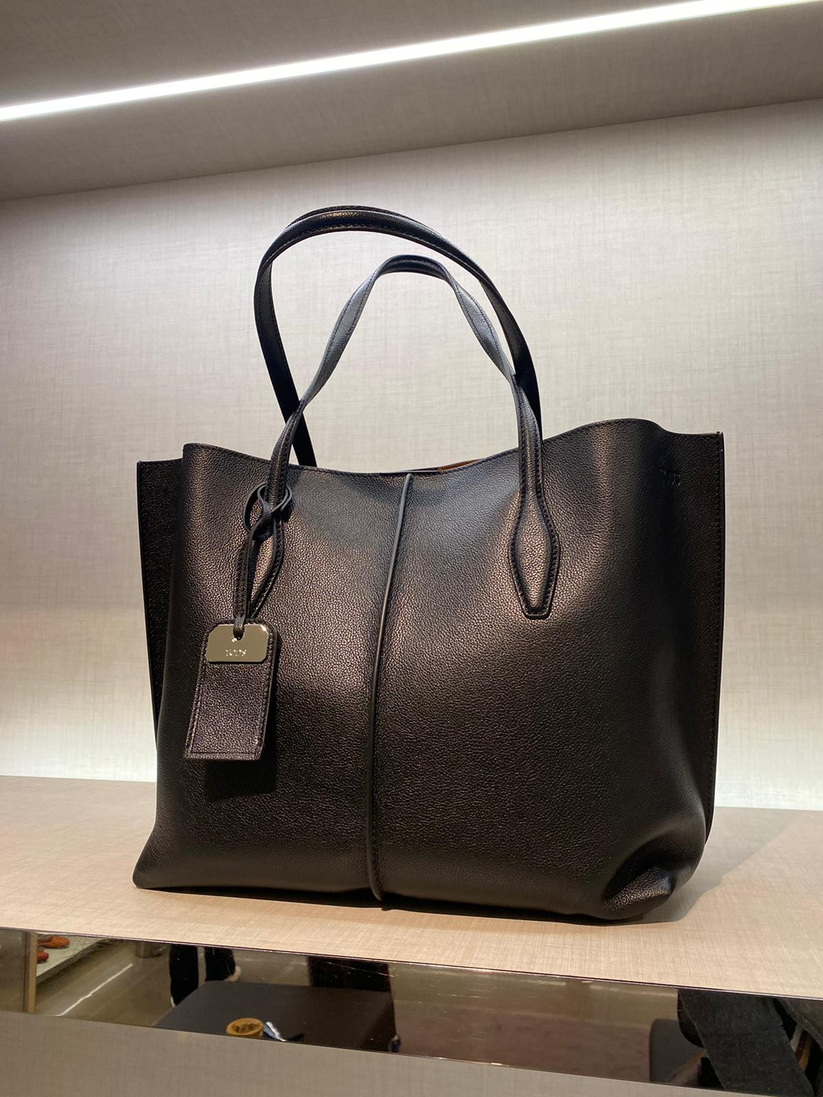 Tod's Rest Shopping Sfod Media Tote - Black - XBWAMFAV3Z0Q8EB999 / One Size