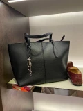 Tod's ANQ Shopping Zip Media Tote - Black - XBWANQAA3Z0RIAB999 / One Size