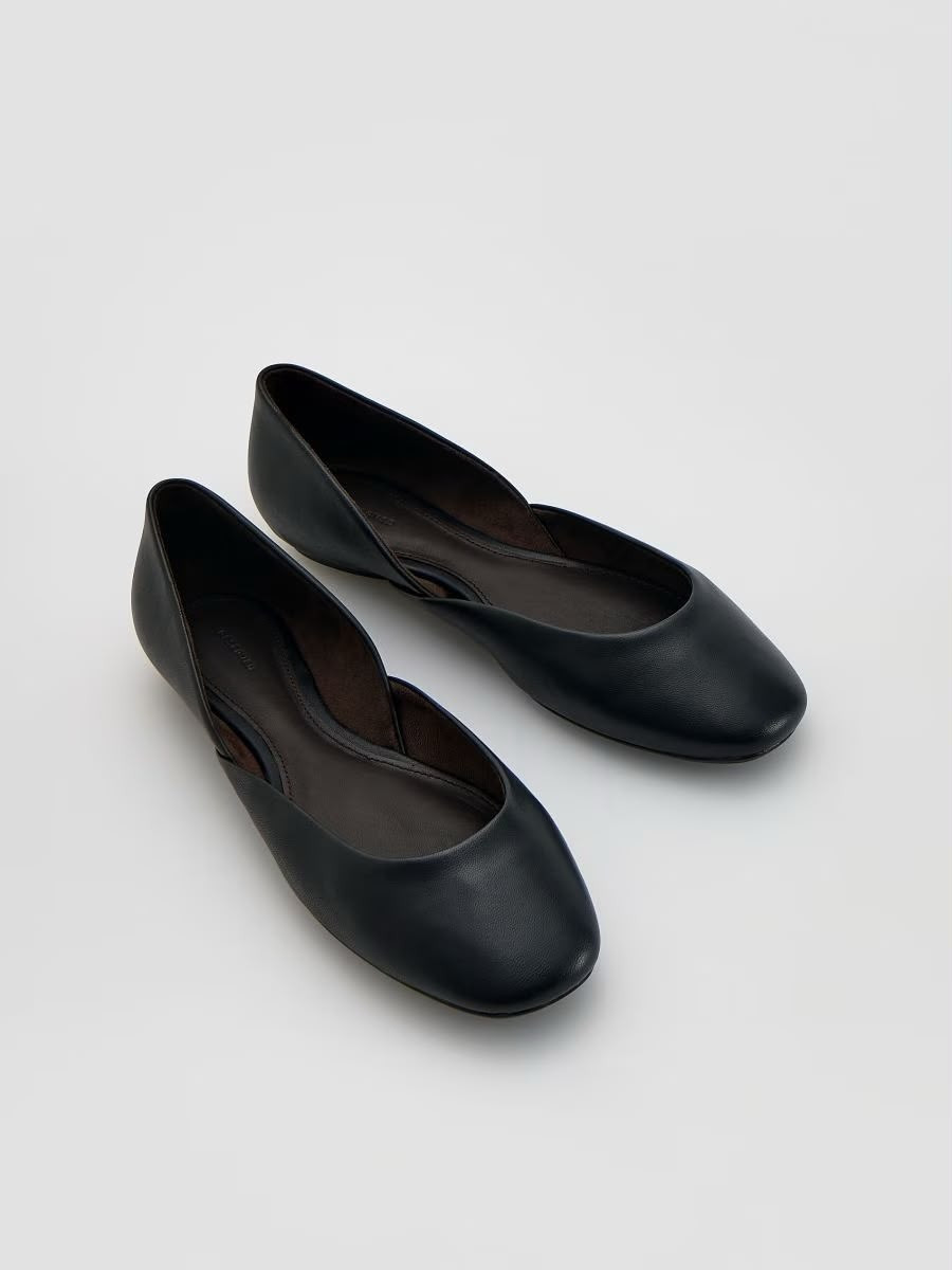RESERVED Shoe - Black - UK5