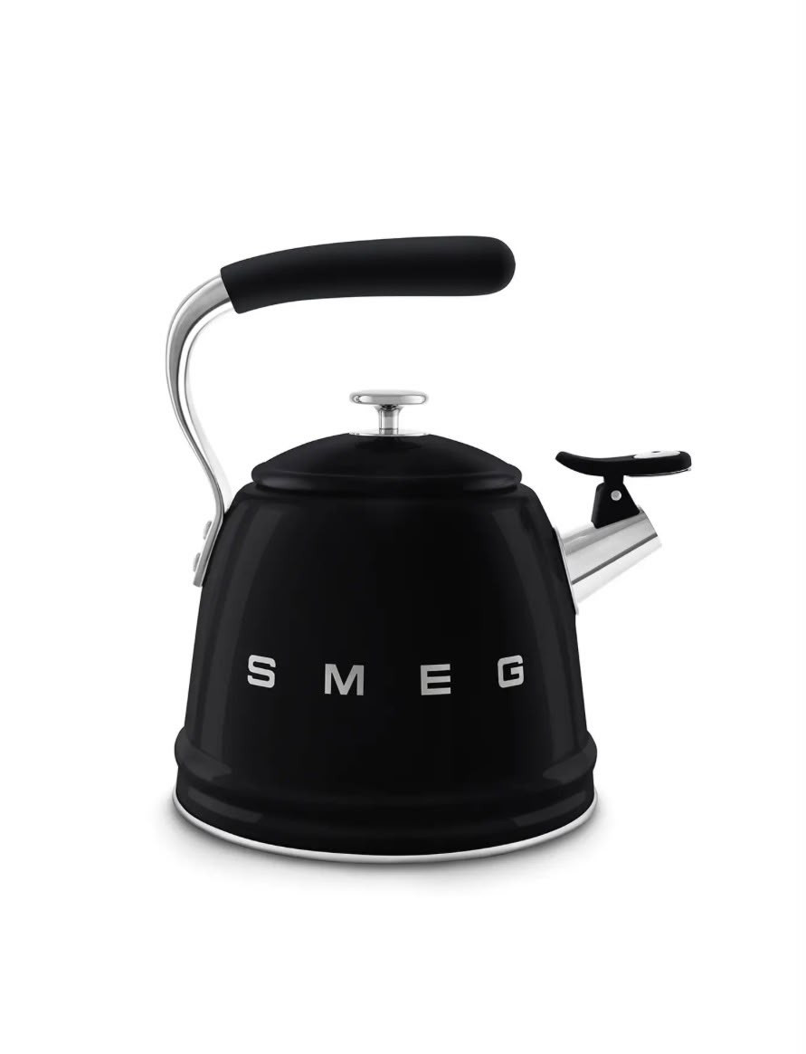 SMEG WKF01BL Whistling Kettle - Black - 2.3 liters