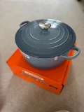 Le Creuset Round Casserole - Chambray - 24cm
