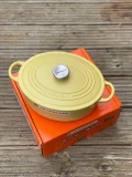 Le Creuset Signature Oval Casserole - Mimosa - 25 Cm