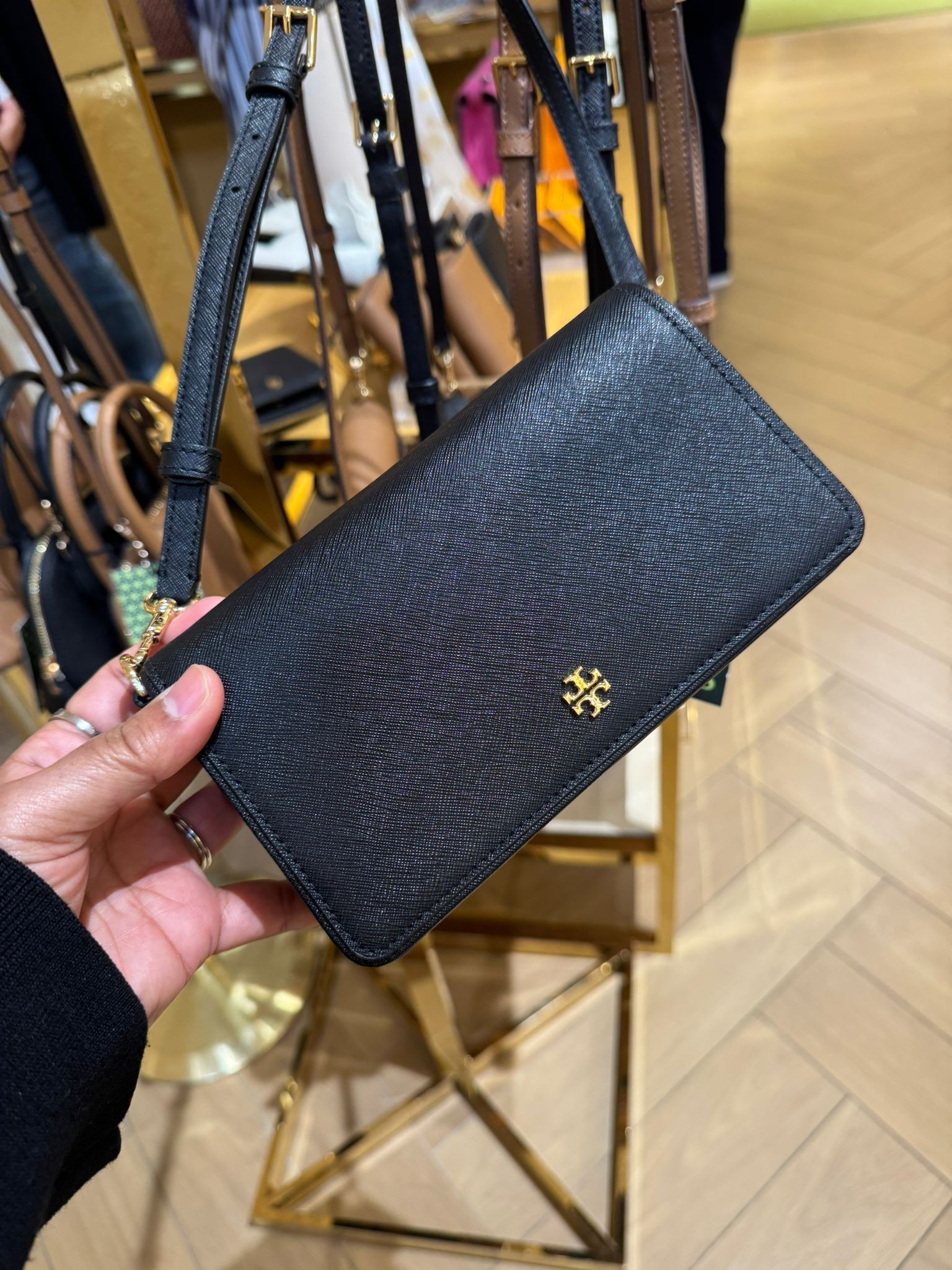Tory Burch Emerson Crossbody - Black - 159463 / 20 x 11 x 5 cm