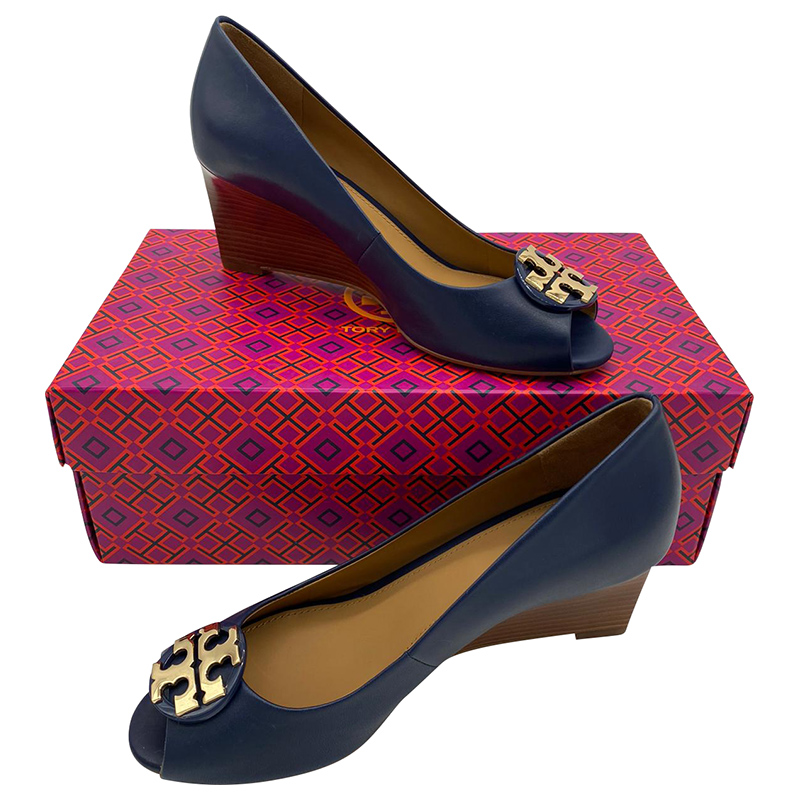 TORY BURCH CLAIRE 65MM OPEN TOE WEDGES 61645 - ROYAL NAVY/GOLD - SIZE US 6