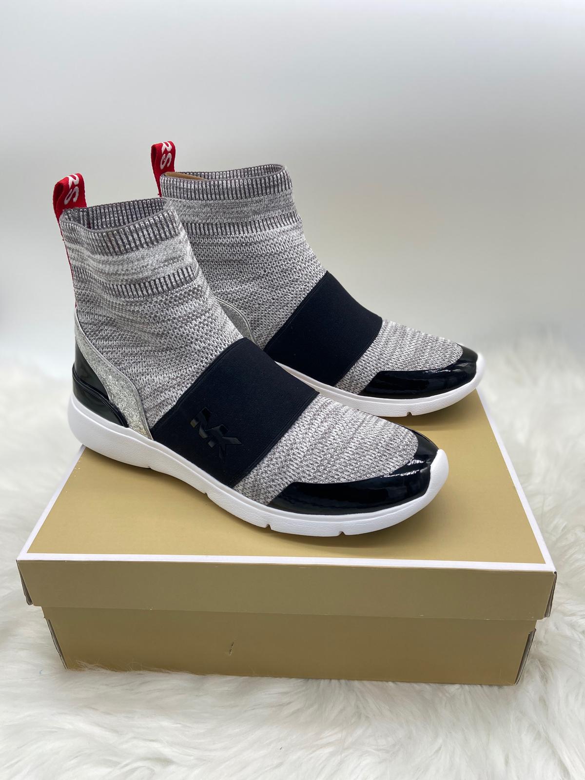 MICHAEL KORS TRAINER - BLK/SILVER - SIZE US 9