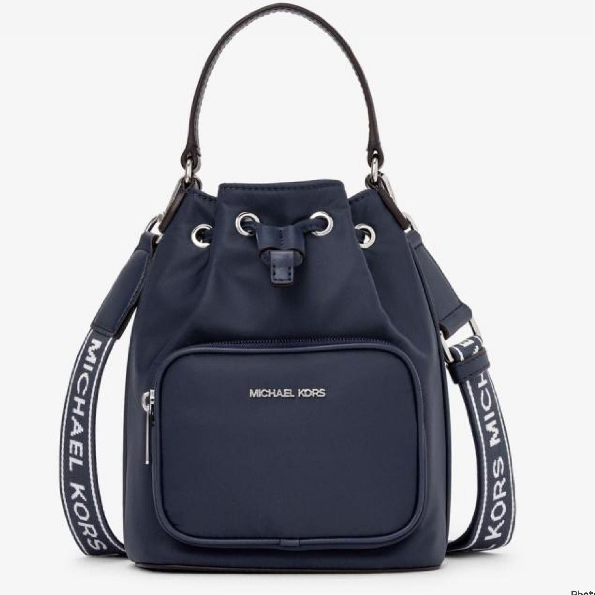 MICHAEL KORS KHAI BUCKET CROSSBODY - NAVY / 35T5S5FM1C - 22 X 22 X 10 CM