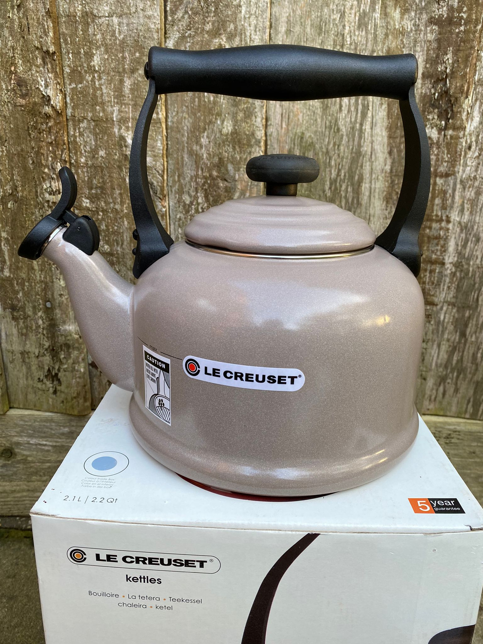 Le Creuset Traditional Kettle - Sisal - 2.1 Liter (Sample Sale)