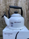 LE CREUSET TRADITIONAL KETTLE - WHITE - 2.1 LITER