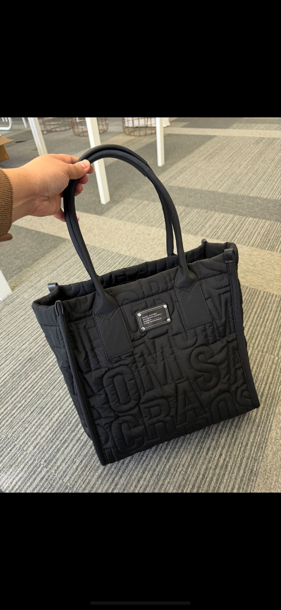 Marc Jacobs Zipped Quilted Tote - Black - 35 x 32 x 14 cm