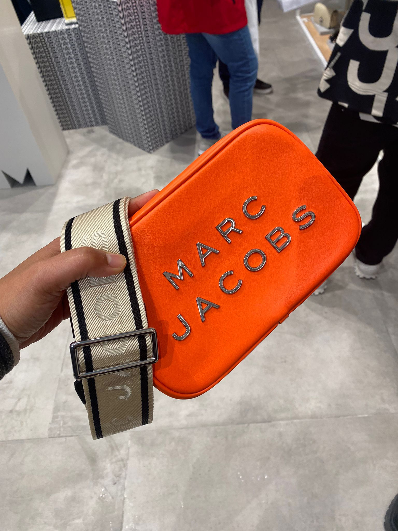 Marc Jacobs Crossbody - Dragon Fire - 21x14x8CM