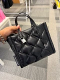 Marc Jacobs Satchel/Crossbody - Black - 23 x 21 x 10 cm