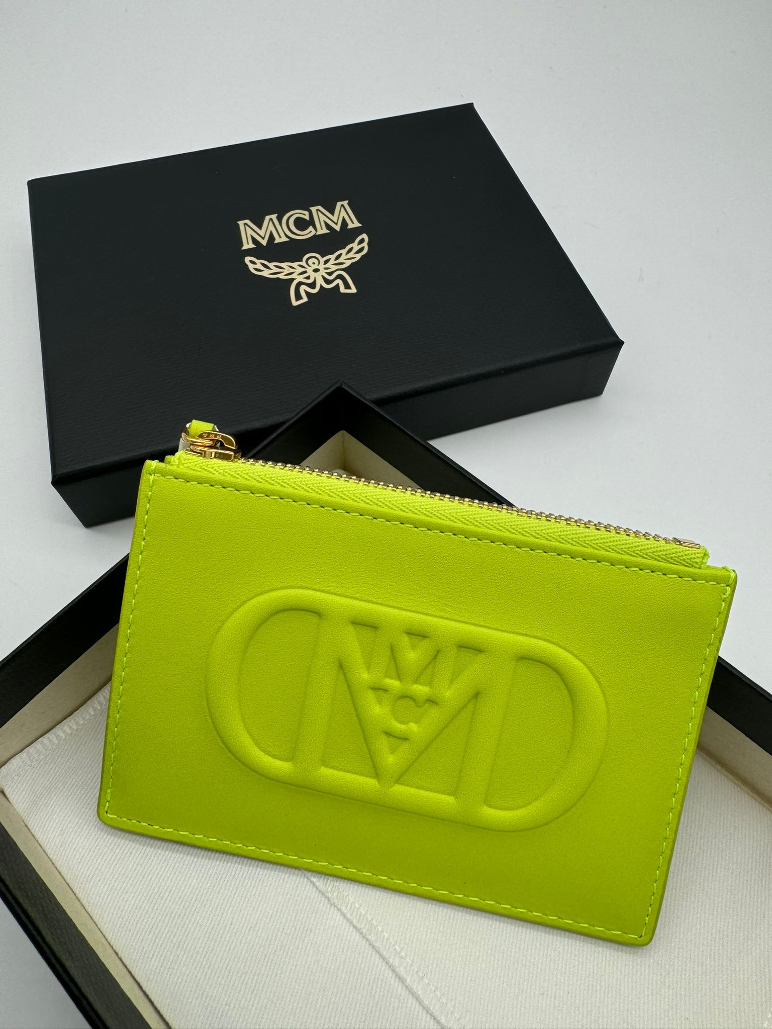 MCM Card/Coin Purse - J7001 / Acid Lime - Mode Travia / 12 x 8 cm